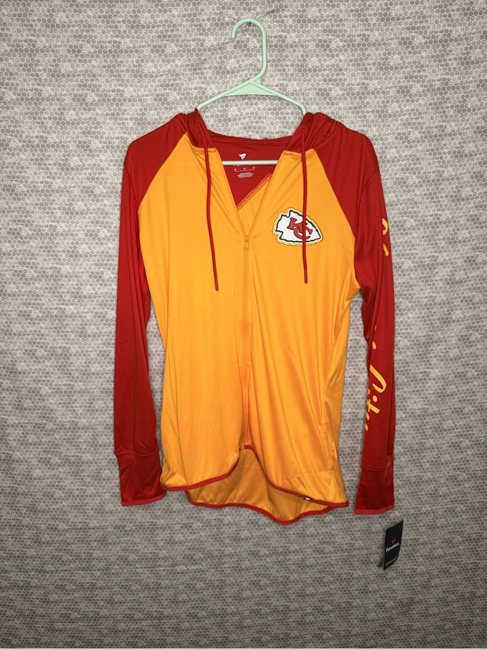 Kansas City Chiefs Fanatics red and yellow jacket with 'Kansas City' Medium NWT